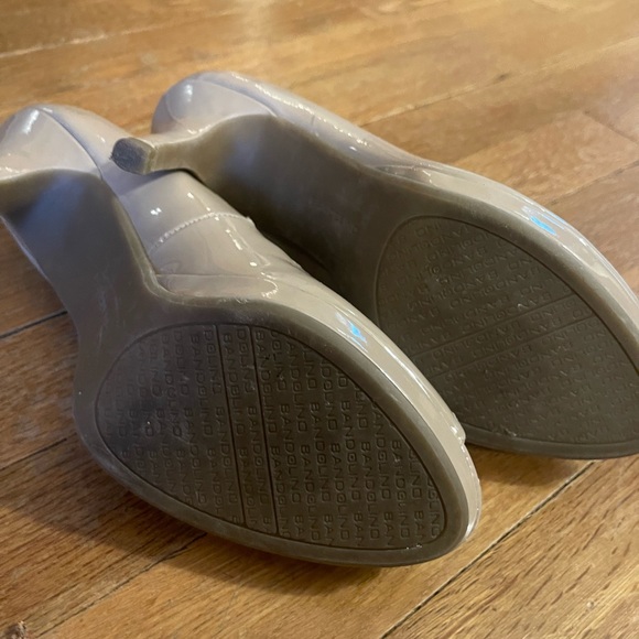 Women's Rainaa Peep Toe Platform Stiletto Dress Pumps in shiny nude - Picture 3 of 9